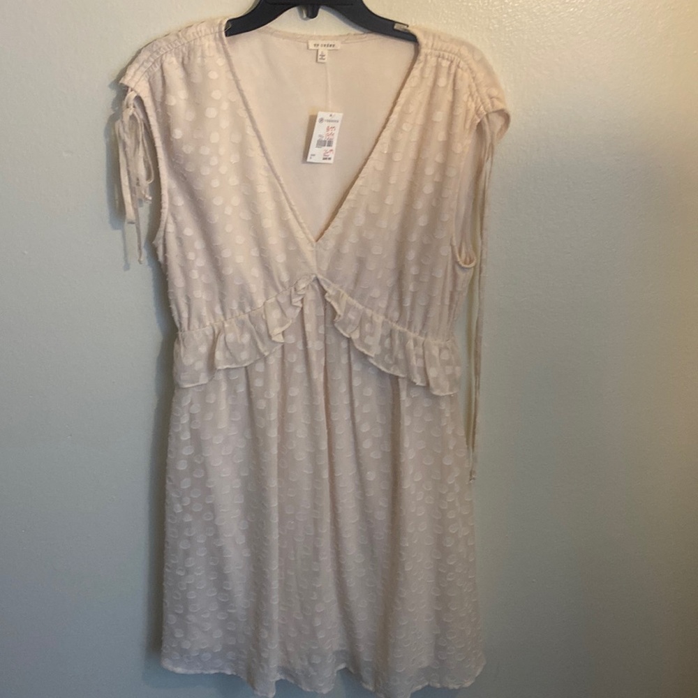 Beautiful dress never worn ready for the summer!